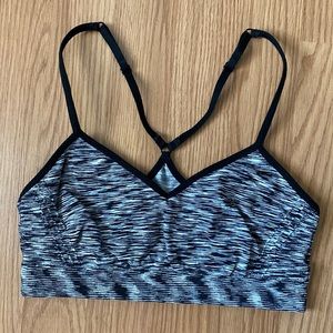 ❤️ Victoria’s Secret Black and White Bralette Sports Bra Size Small